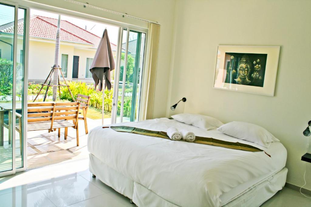 Garden Hills Villa Resort Cha-Am Rum bild