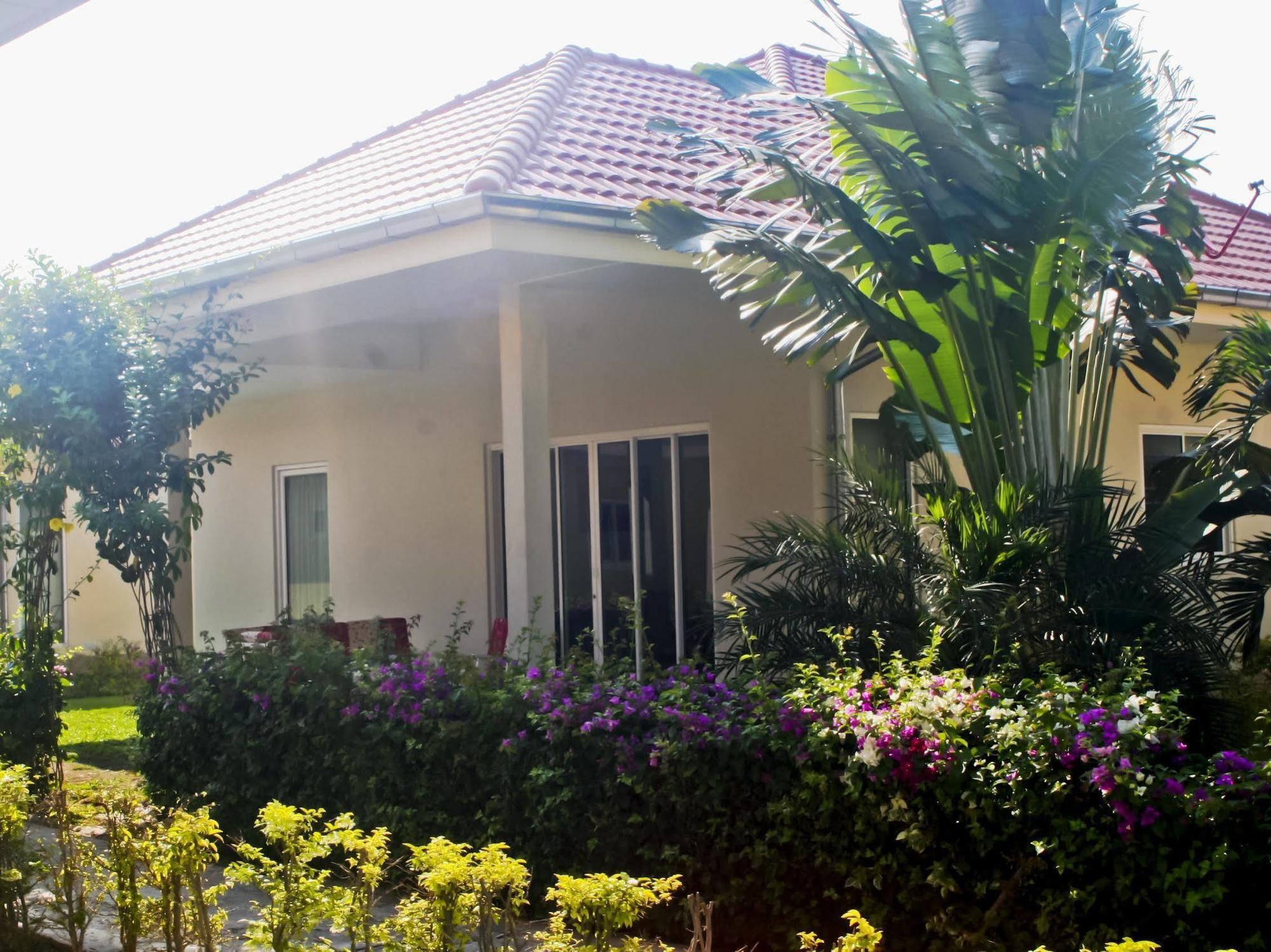 Garden Hills Villa Resort Cha-Am Exteriör bild