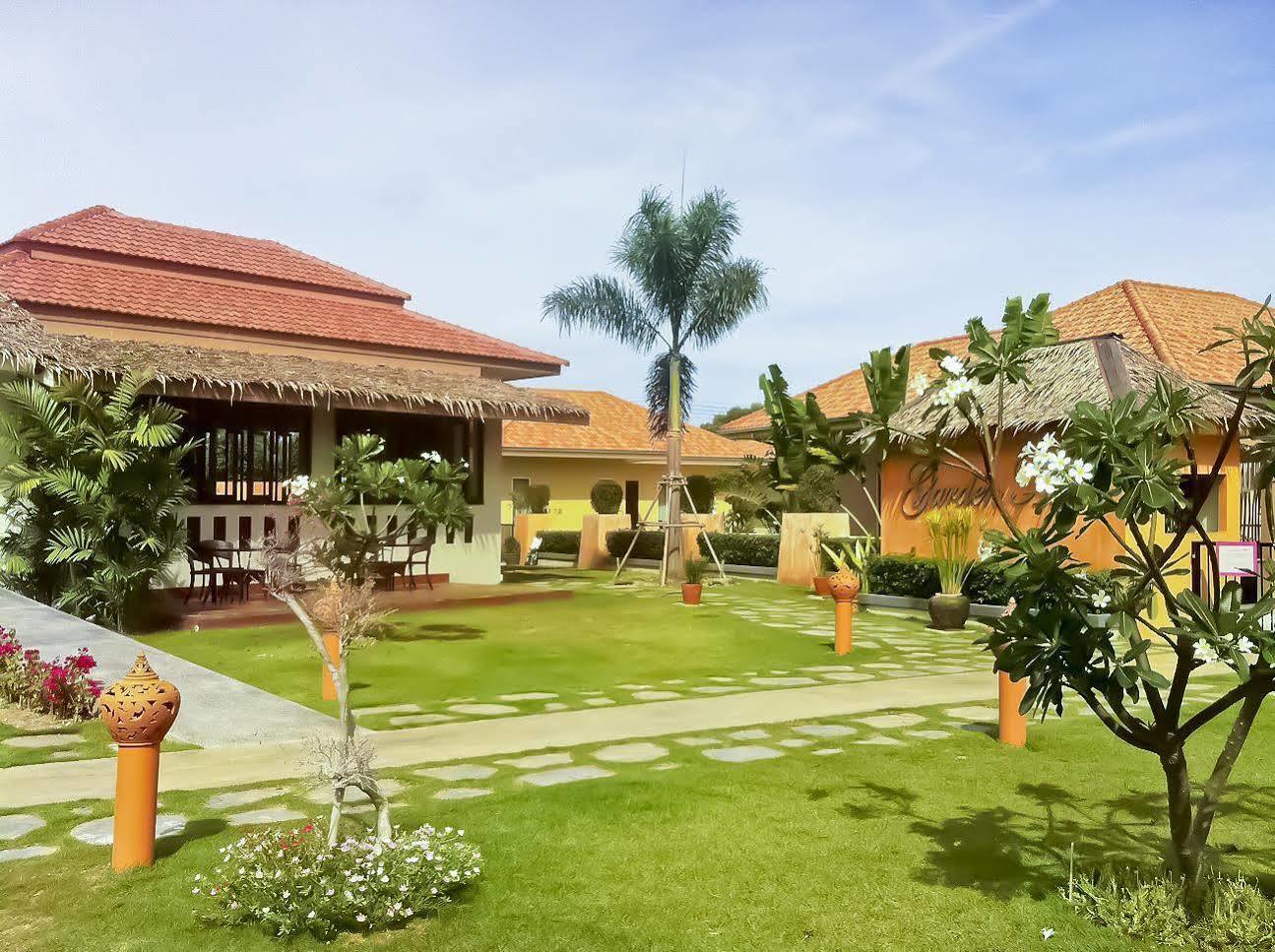Garden Hills Villa Resort Cha-Am Exteriör bild